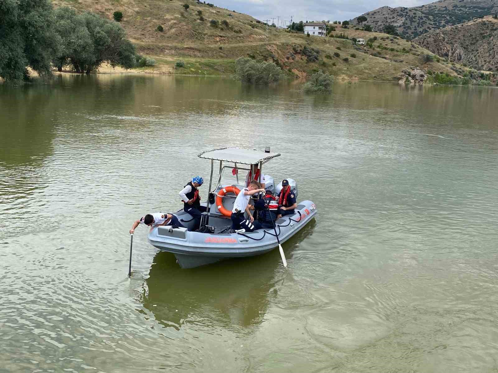 Çocuğunu kurtarmak için Kızılırmak’a giren babanın cansız bedeni bulundu