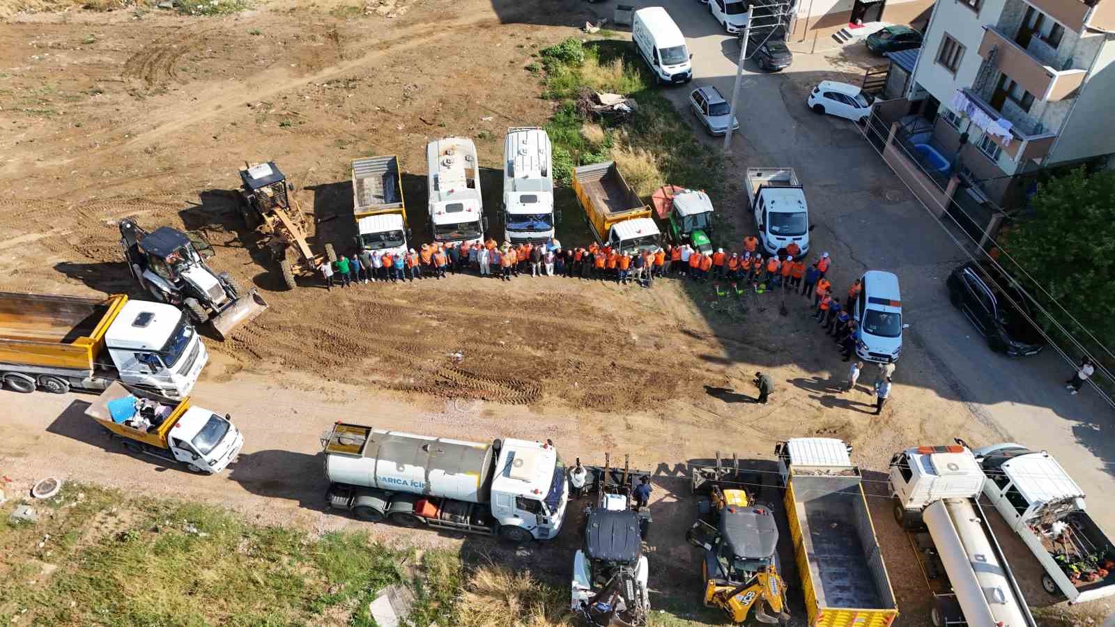 Darıca’da 6 müdürlüğün katılımıyla kapsamlı yaz temizliği sürüyor