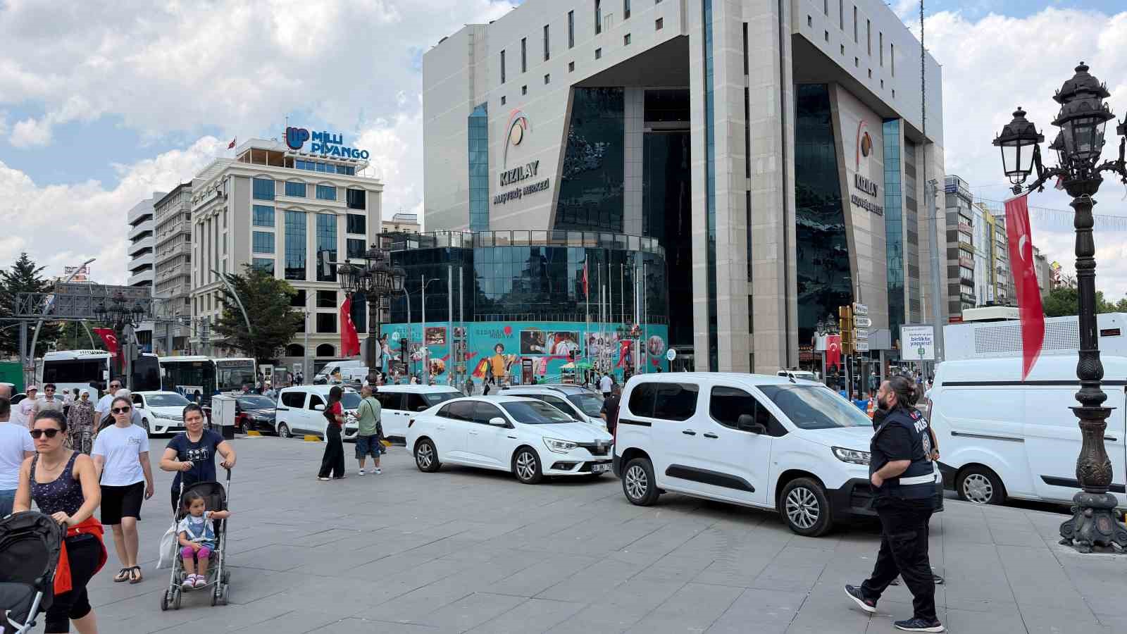 NATO Zirvesi öncesi Kızılay Meydanı’nda geniş güvenlik önlemleri