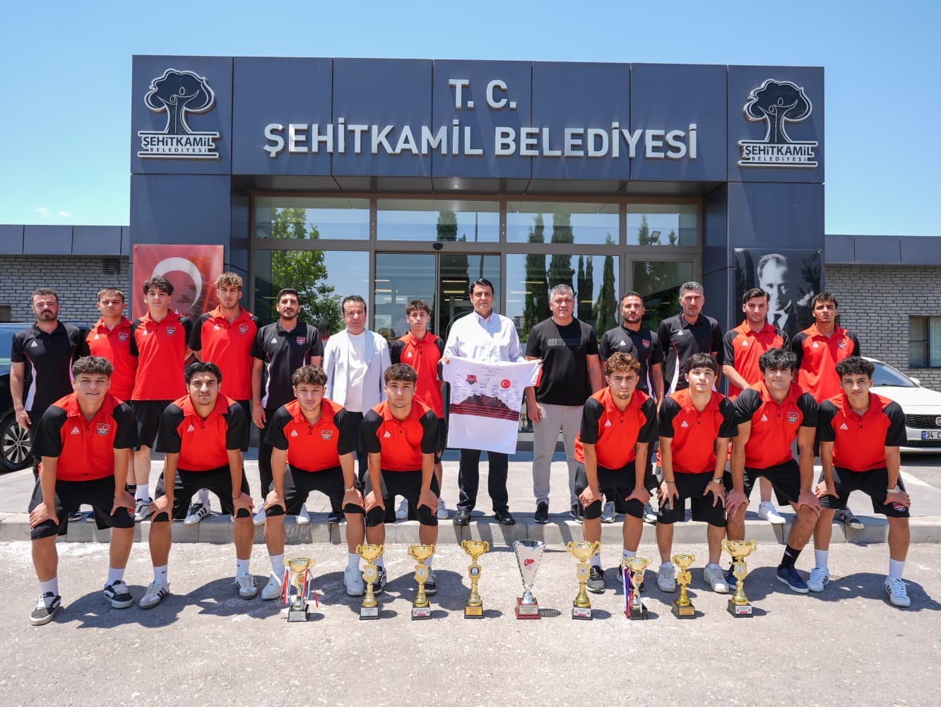 Yılmaz, şampiyonları ağırladı