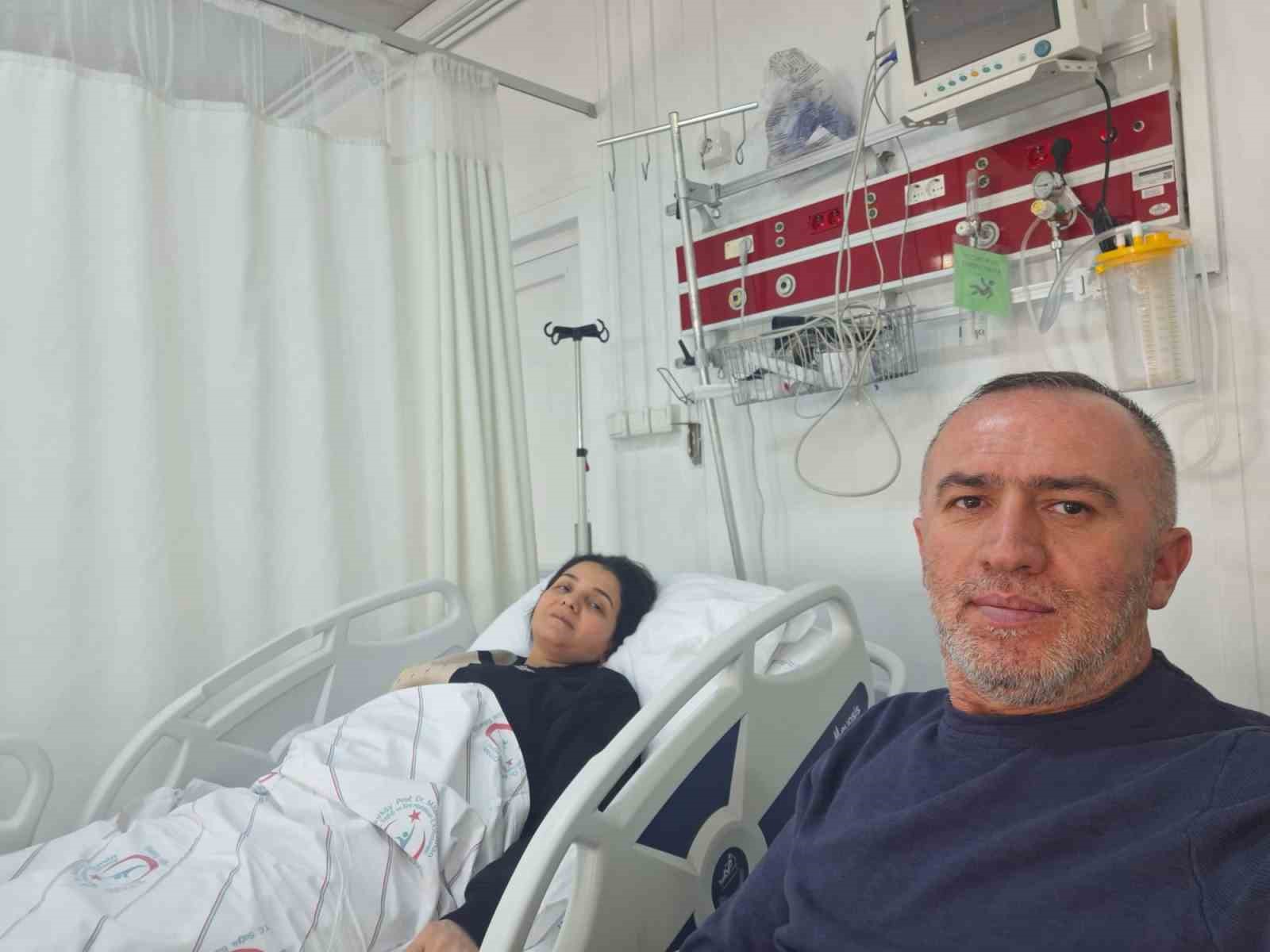 Ölümün kıyısından dönen eşinin mücadelesini kitaplaştırdı