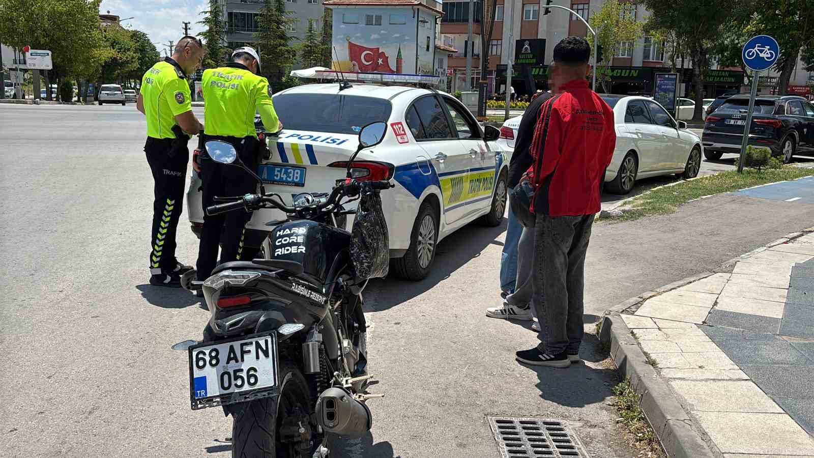 Sigortasız motosiklete trafikten men, sürücüye 85 bin lira ceza