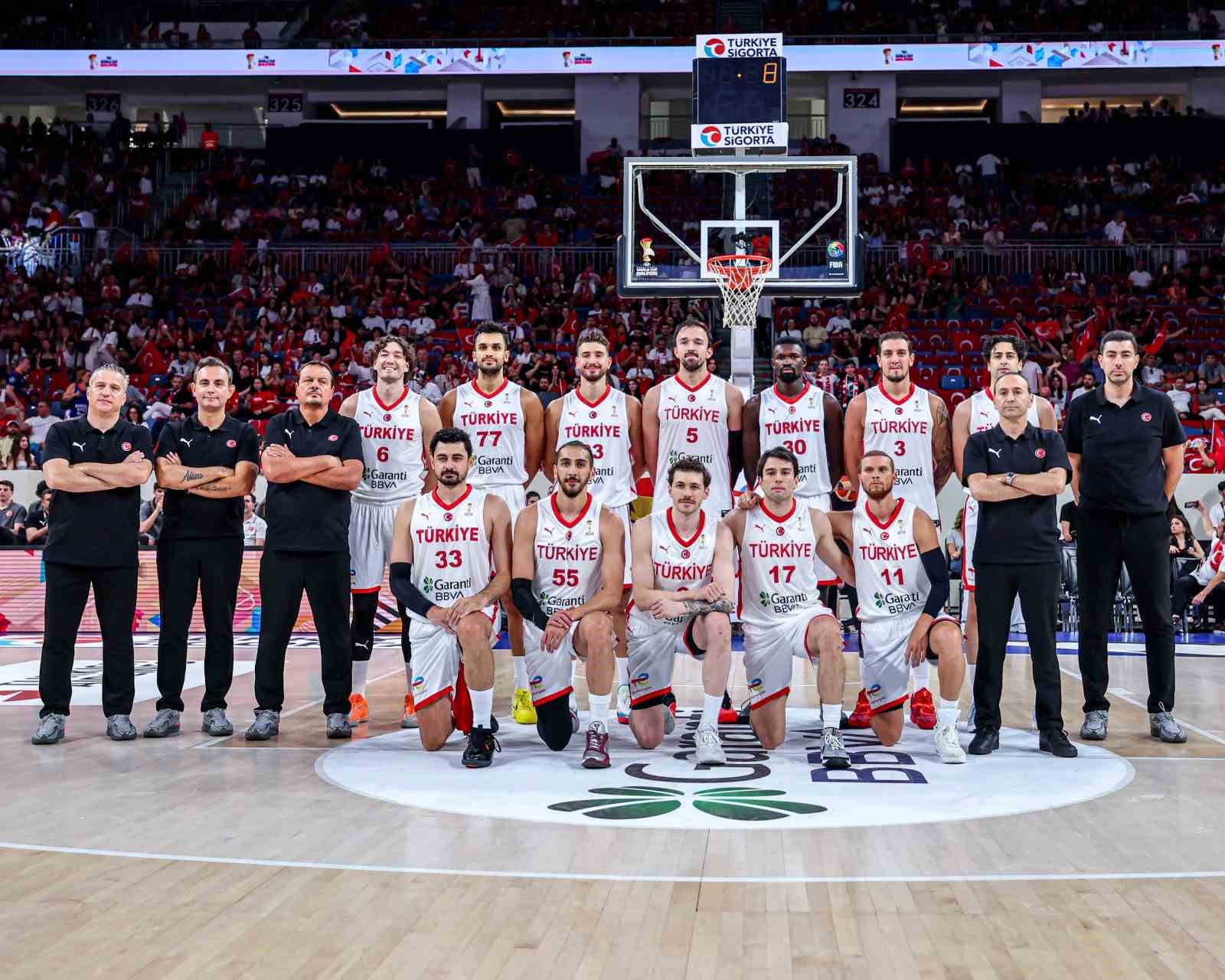 A Milli Erkek Basketbol Takımı, grubu yenilgisiz tamamladı