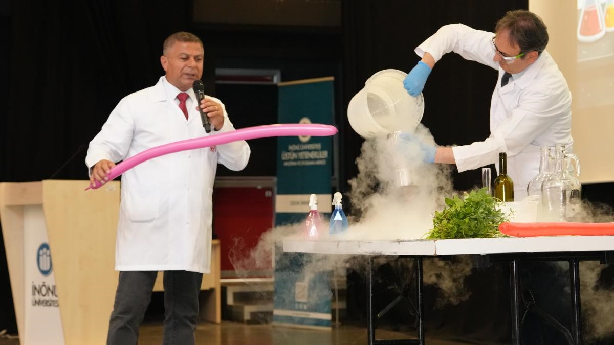 İnönü Üniversitesi’nde bilim yaz kampı başladı