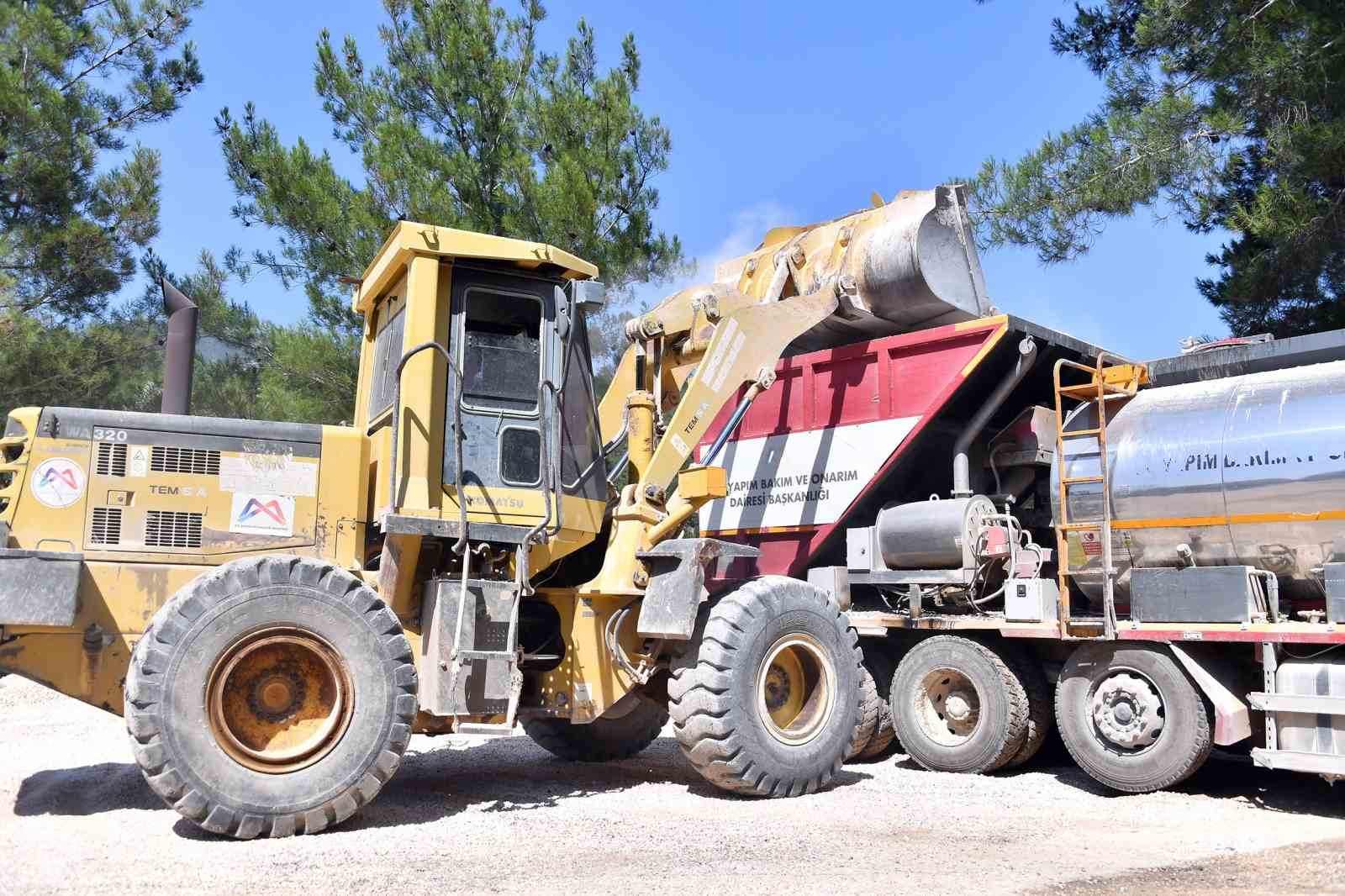 Silifke’de kırsal ulaşımı rahatlatan yol çalışması tamamlandı