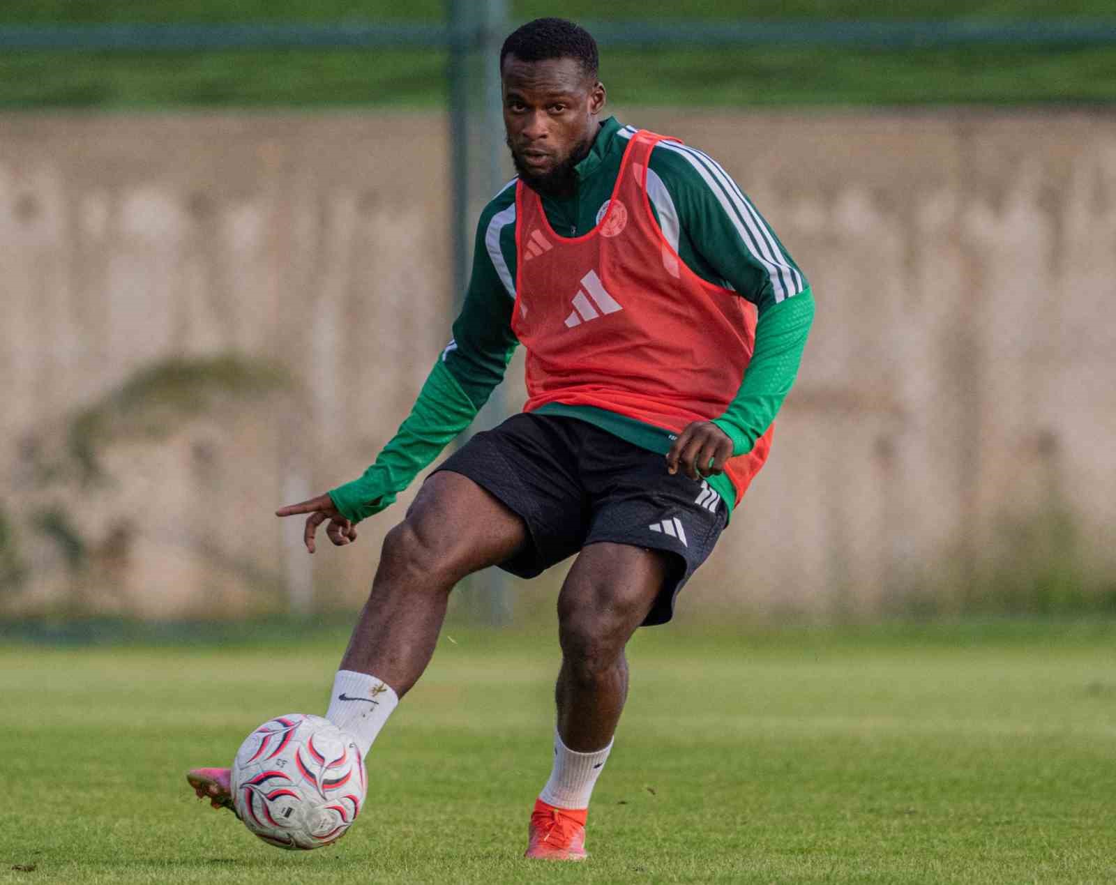 Çaykur Rizespor, yeni sezon mesaisine Erzurum’da başladı