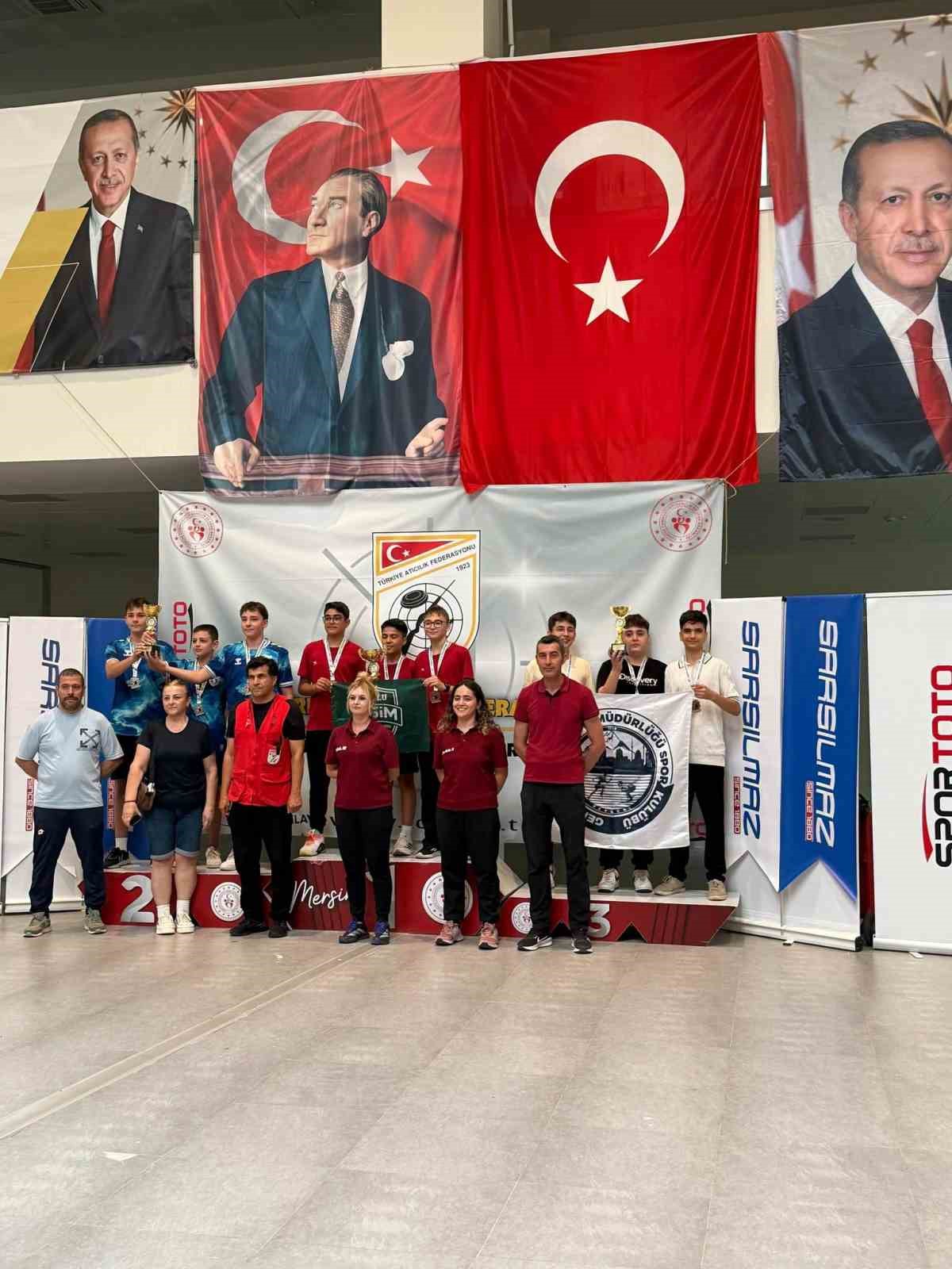 Kayserili nişancılardan Türkiye Kupası’nda çifte takım başarısı
