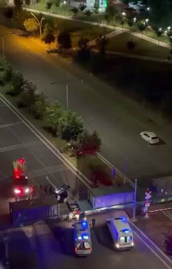 Diyarbakır’da otomobil trenle çarpıştı: 2 yaralı