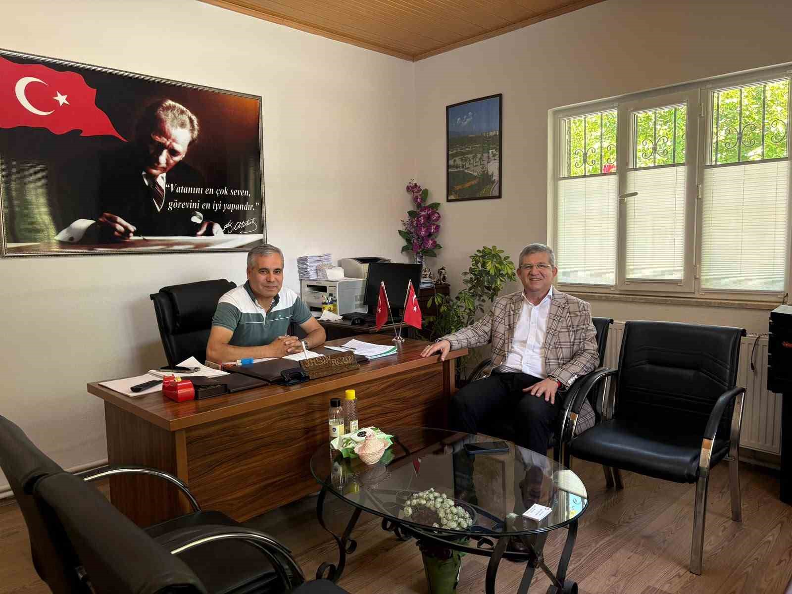AK Parti Denizli İl Teşkilatı muhtarları ziyaret ediyor