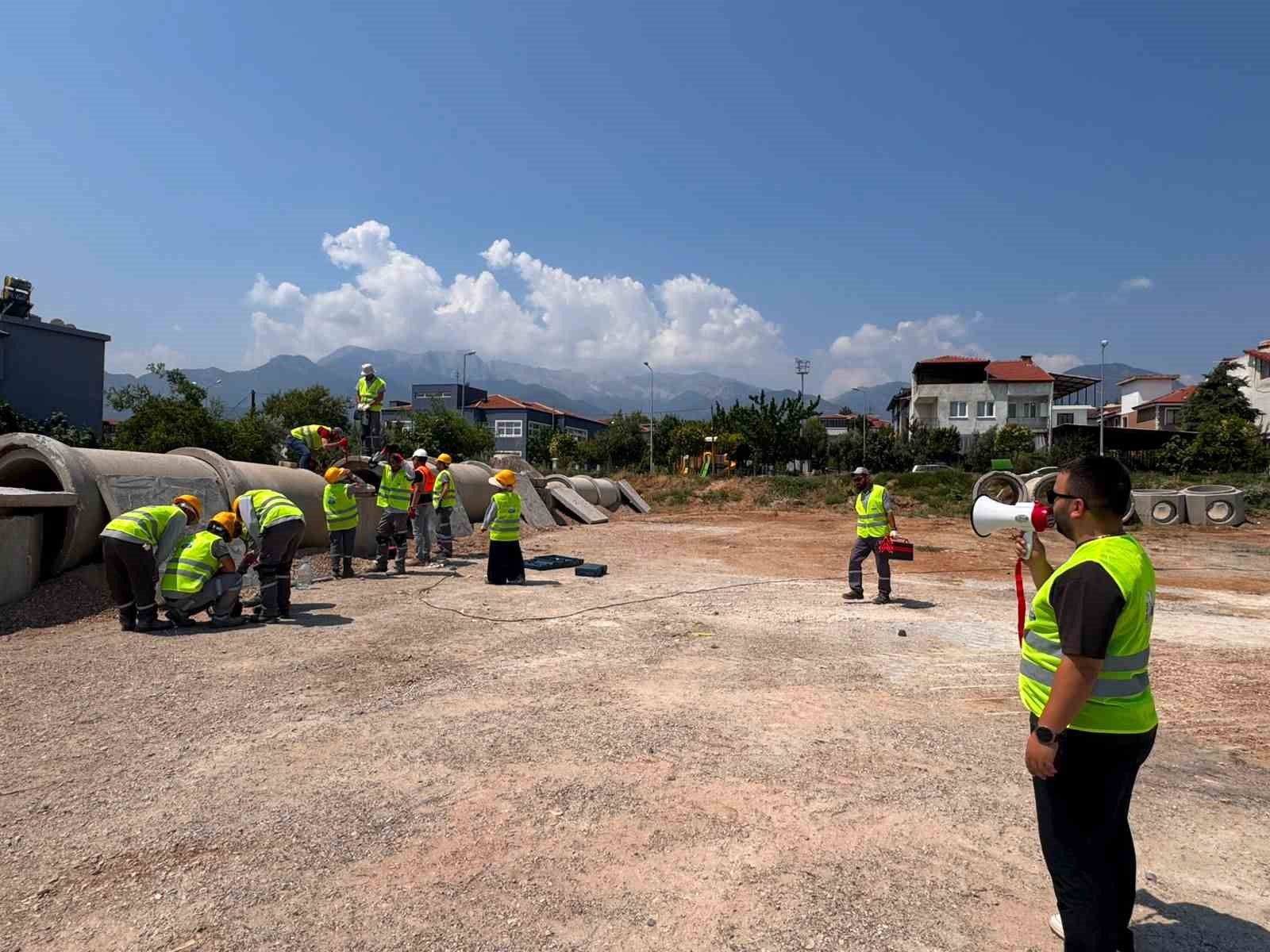 Merkezefendi Enkazda Arama Kurtarma Eğitim Alanında afetlere hazırlık sürüyor