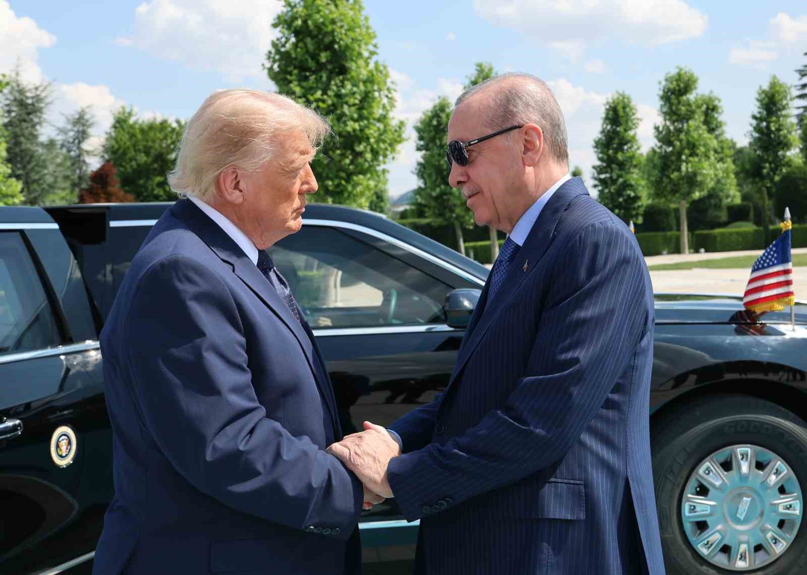 Cumhurbaşkanı Erdoğan, Amerika Birleşik Devletleri Başkanı Trump’ı törenle karşıladı