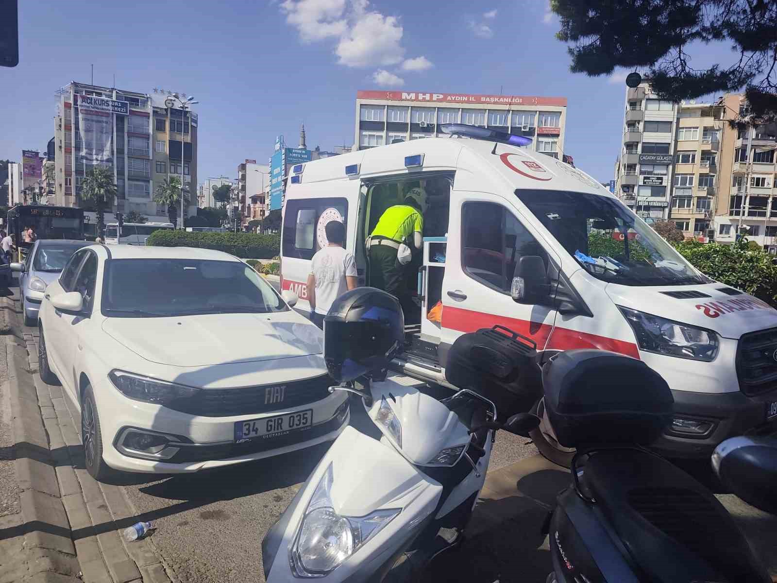 Motosiklet 3 metre sürüklendi, sürücü yaralandı