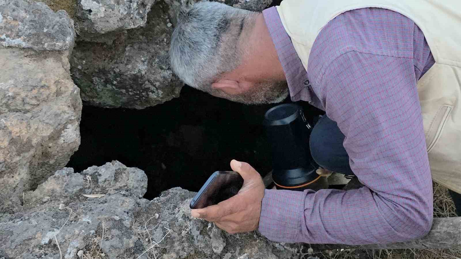 Oğlak otlatırken kaybolan kadın, volkanik arazideki yarık içerisinde bulundu