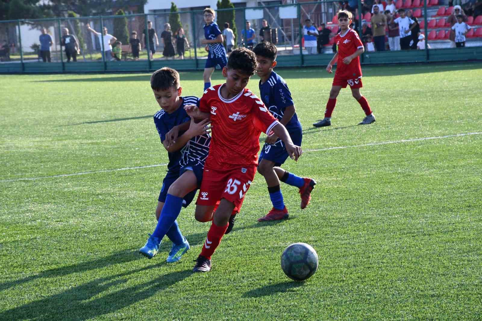 Kayseri U-11 Ligi’nde şampiyon Melikgazi Belediyespor oldu