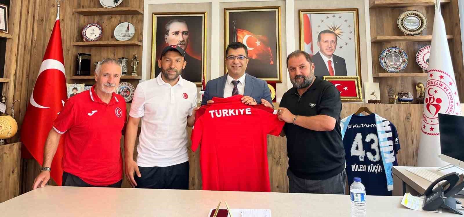 İşitme Engelliler Genç Futsal Milli Takımı Avrupa mesaisi için Kütahya’da