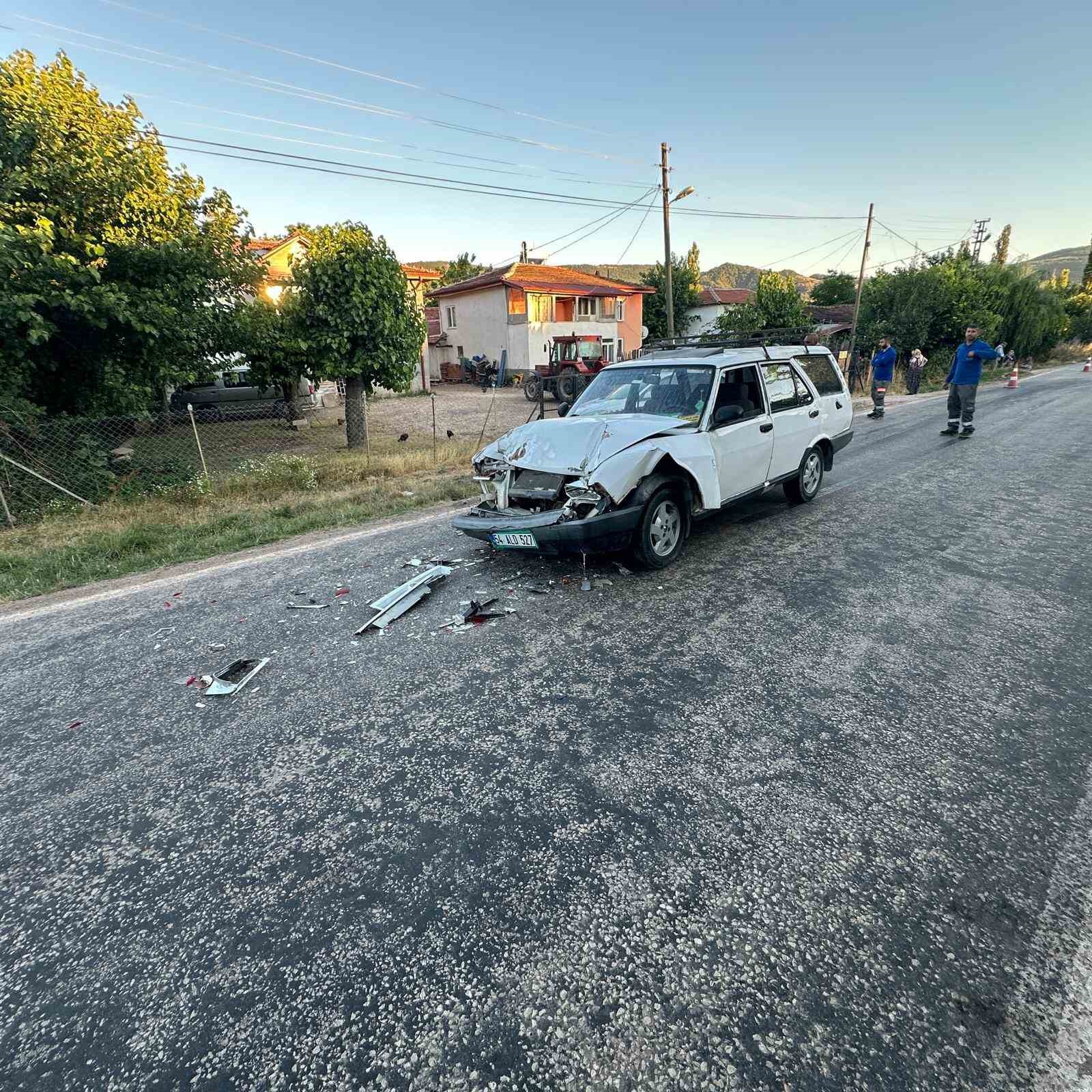 Bilecik’te maddi hasarla atlatılan trafik kazası