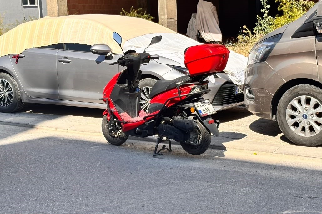 Tavşanlı’da motosiklet devrildi: 1 yaralı