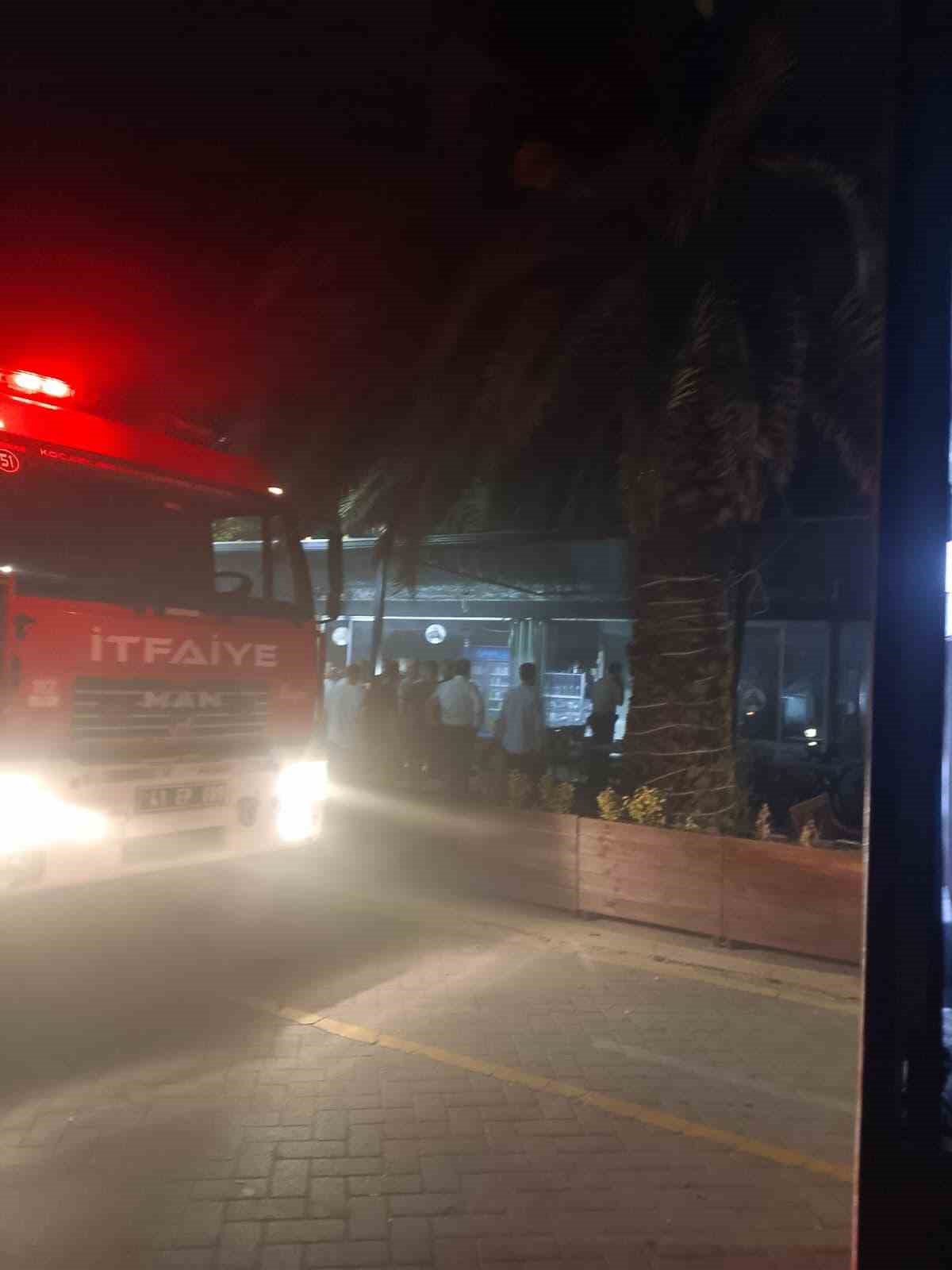 Körfez’de kafenin mutfağında çıkan yangın hasara neden oldu