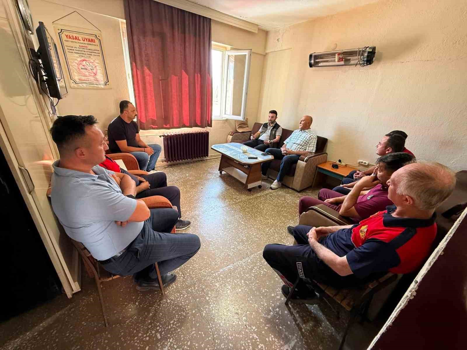 Hisarcık itfaiye personeline orman yangınlarıyla mücadele eğitimi verildi