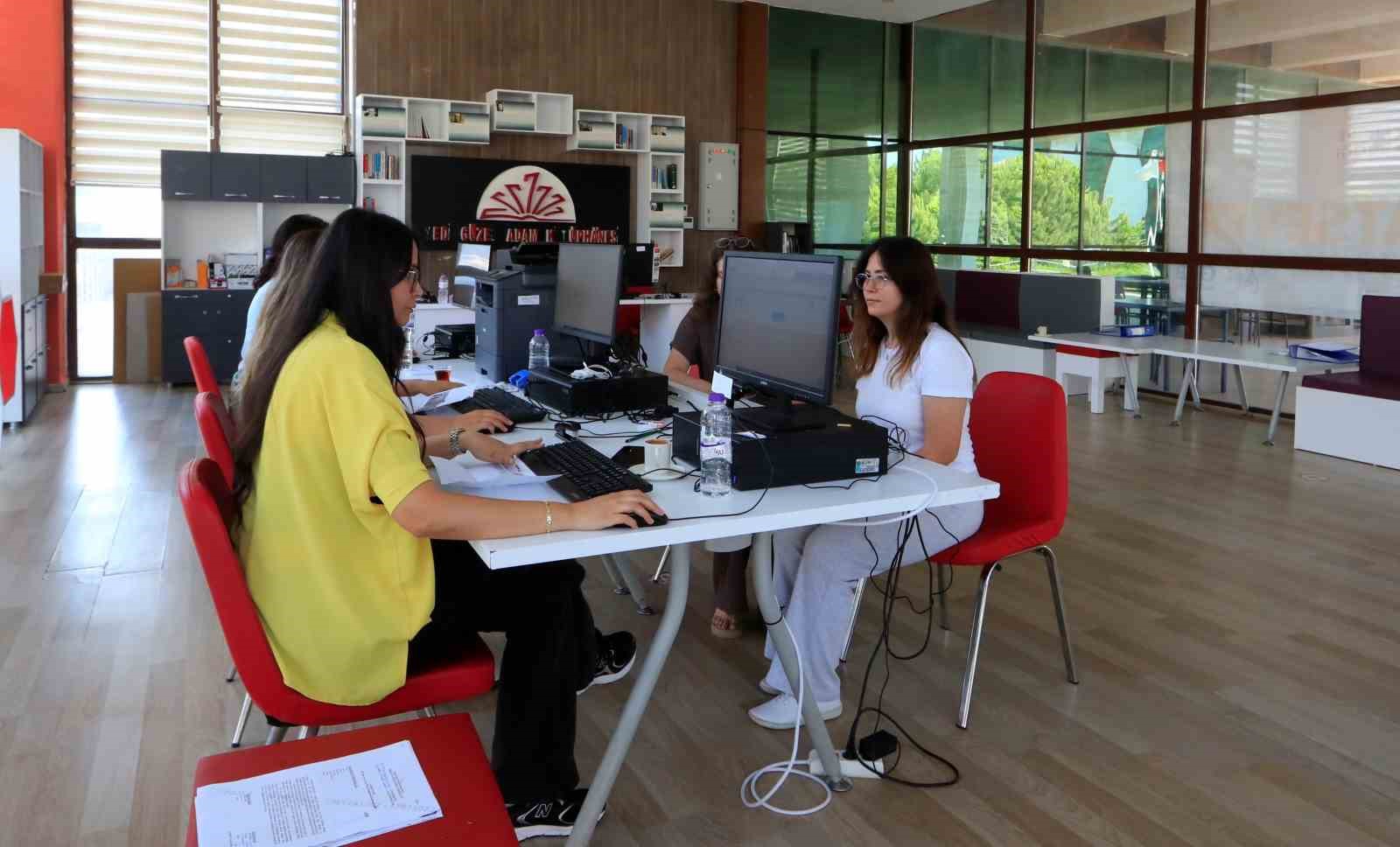 Antalya’nın 5 yıldızlı otelleri aratmayan yurtlarında tatil için rekor başvuru