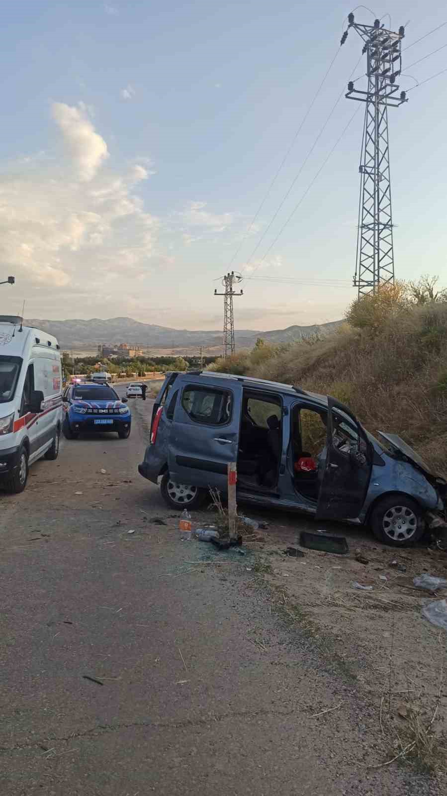 Elazığ’da trafik kazası: 4 yaralı
