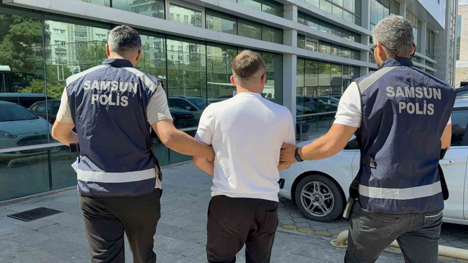 Eşine silah fotoğrafı gönderen koca gözaltına alındı