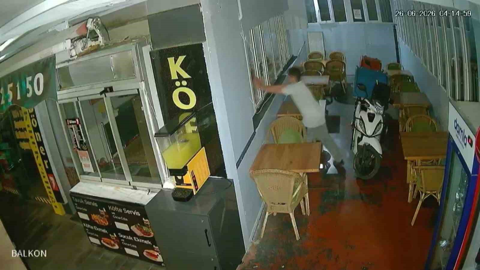 Aynı gün 4 iş yerine giren hırsız tutuklandı