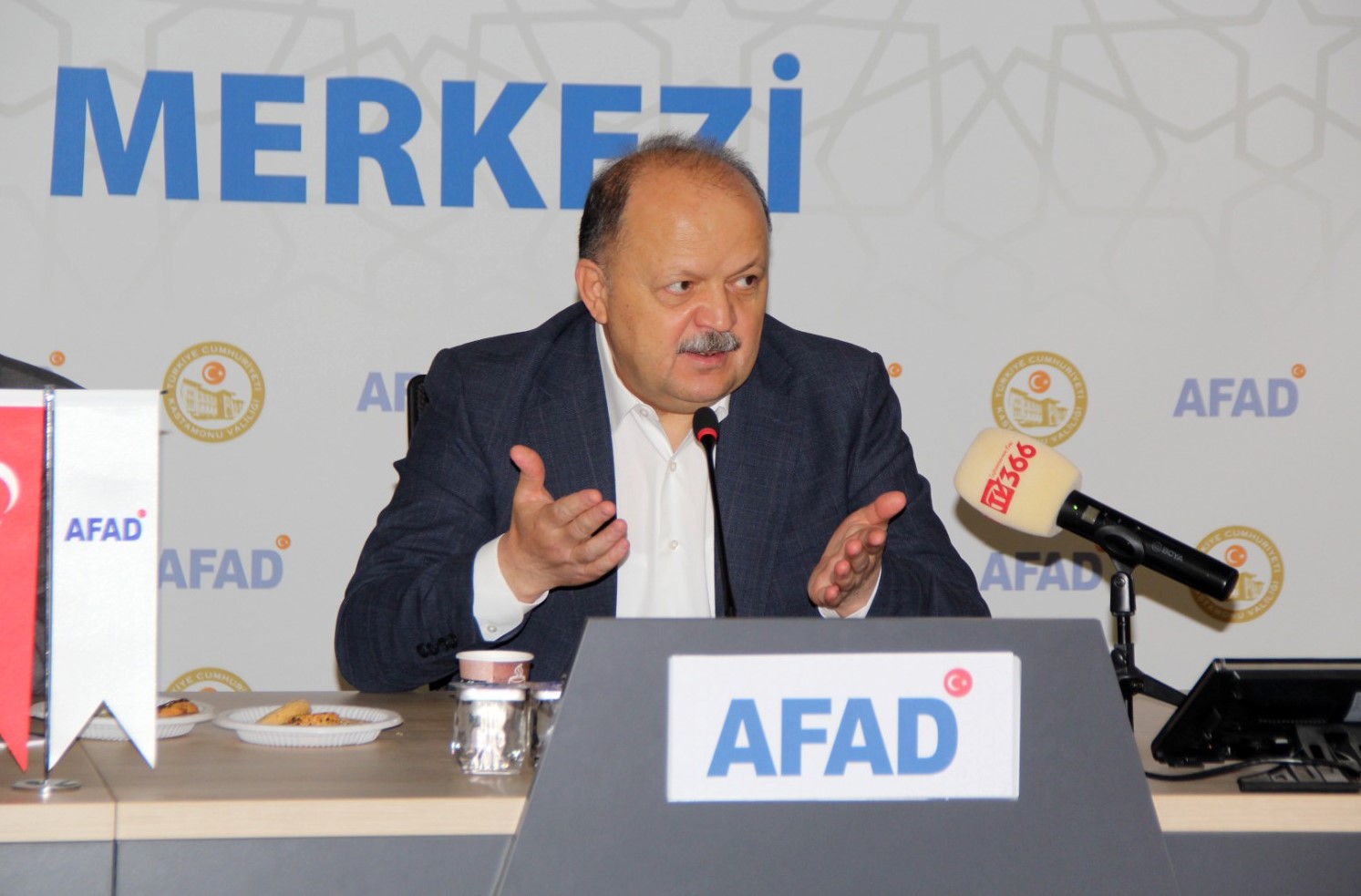 Vali Dallı’dan ormanlık alanlara sigara izmariti, cam şişe gibi malzemeleri atanlara tepki