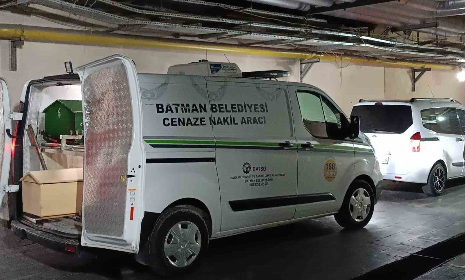 Mardin’de boğazına şeker kaçan 2 yaşındaki çocuk, Batman’da hayatını kaybetti