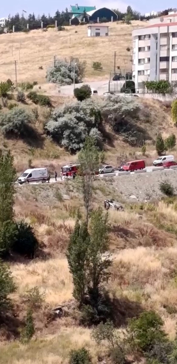 Şarampole yuvarlanan otomobilin sürücüsü yaralandı