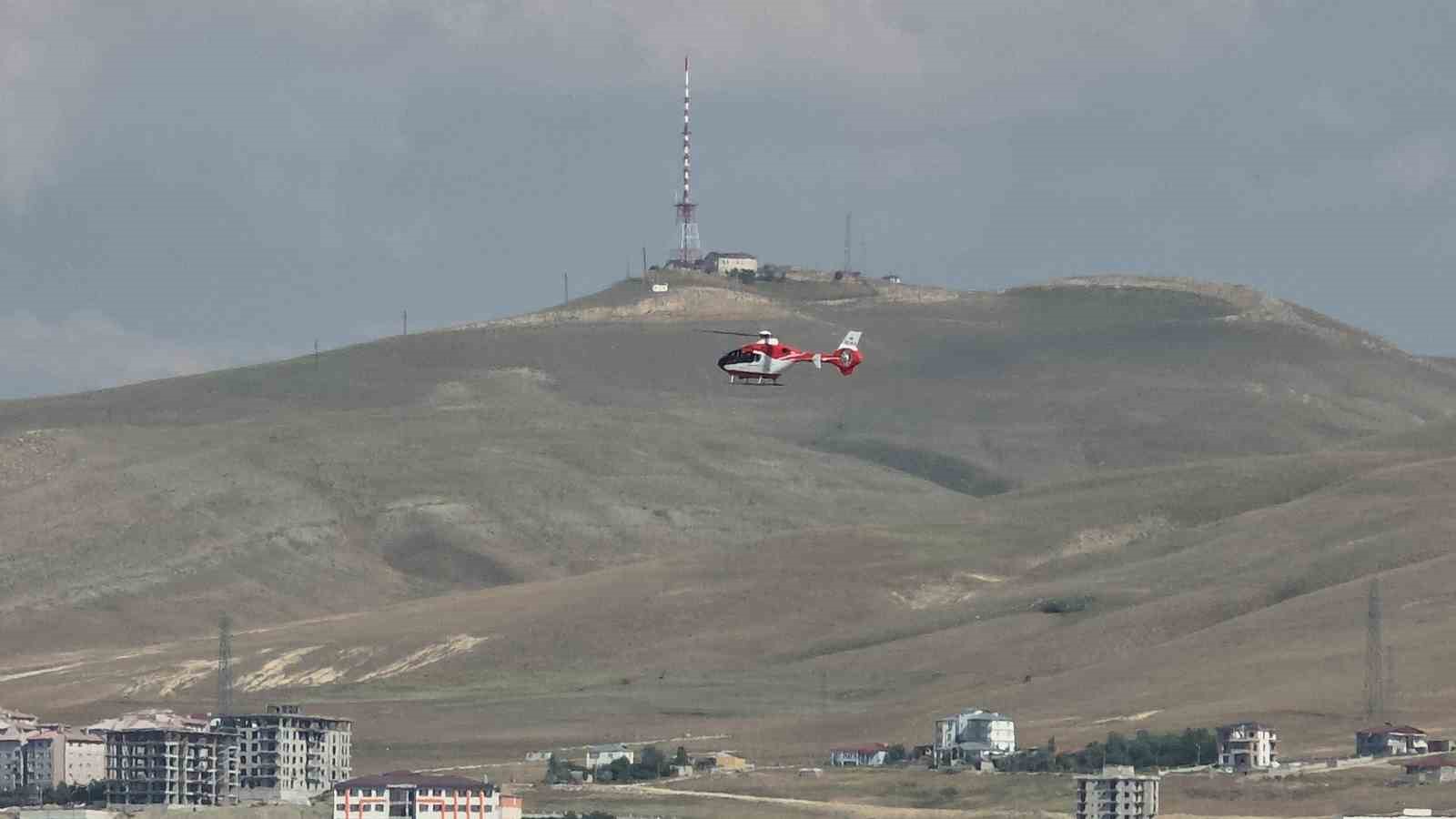 Ambulans helikopter kalp hastası için havalandı