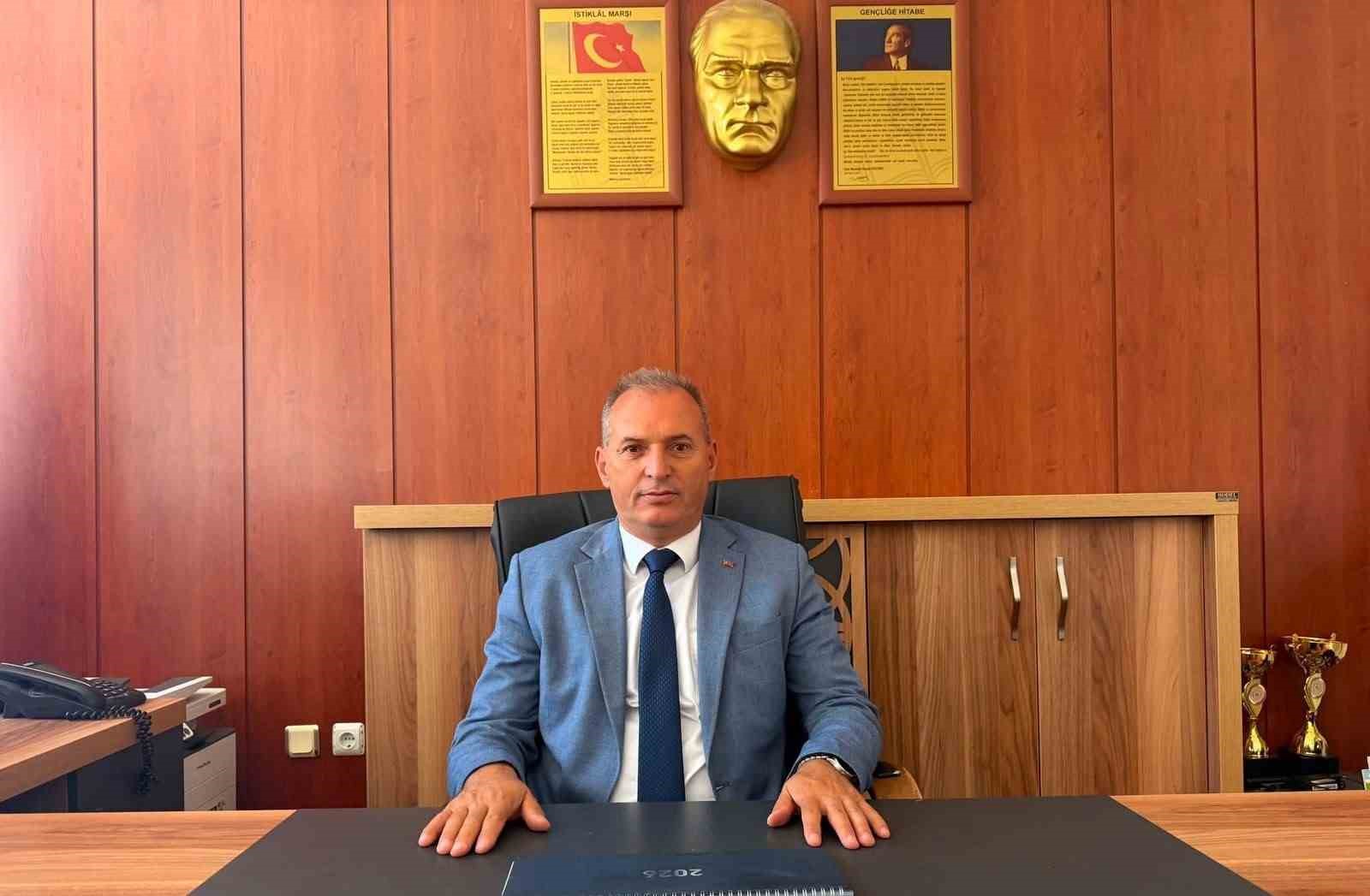 Sarıgöl İlçe Milli Eğitim Müdürü Yıldıray Demirtaş göreve başladı
