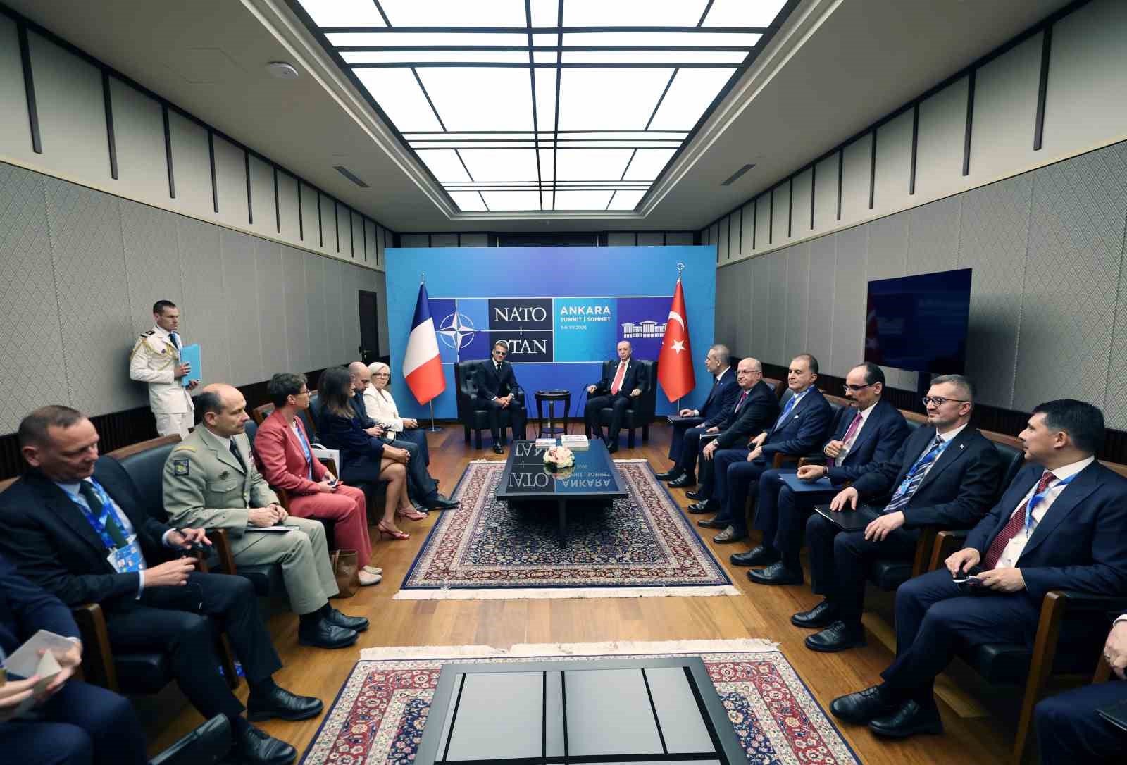 Cumhurbaşkanı Erdoğan, Fransa Cumhurbaşkanı Macron ile bir araya geldi