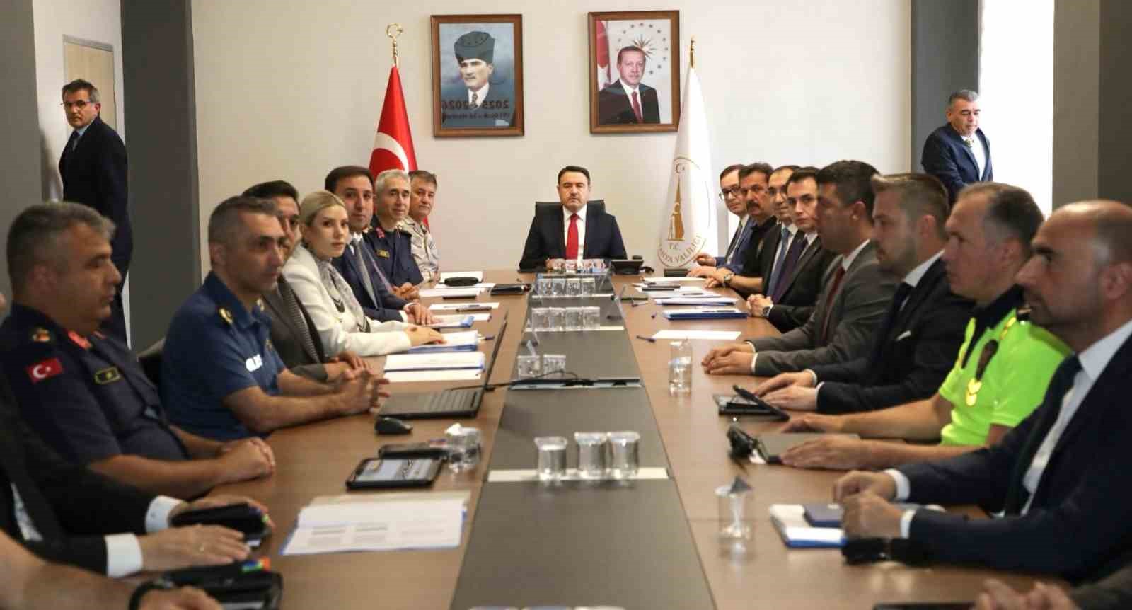 Kütahya’da güvenlik zirvesi, ilave tedbirler masaya yatırıldı