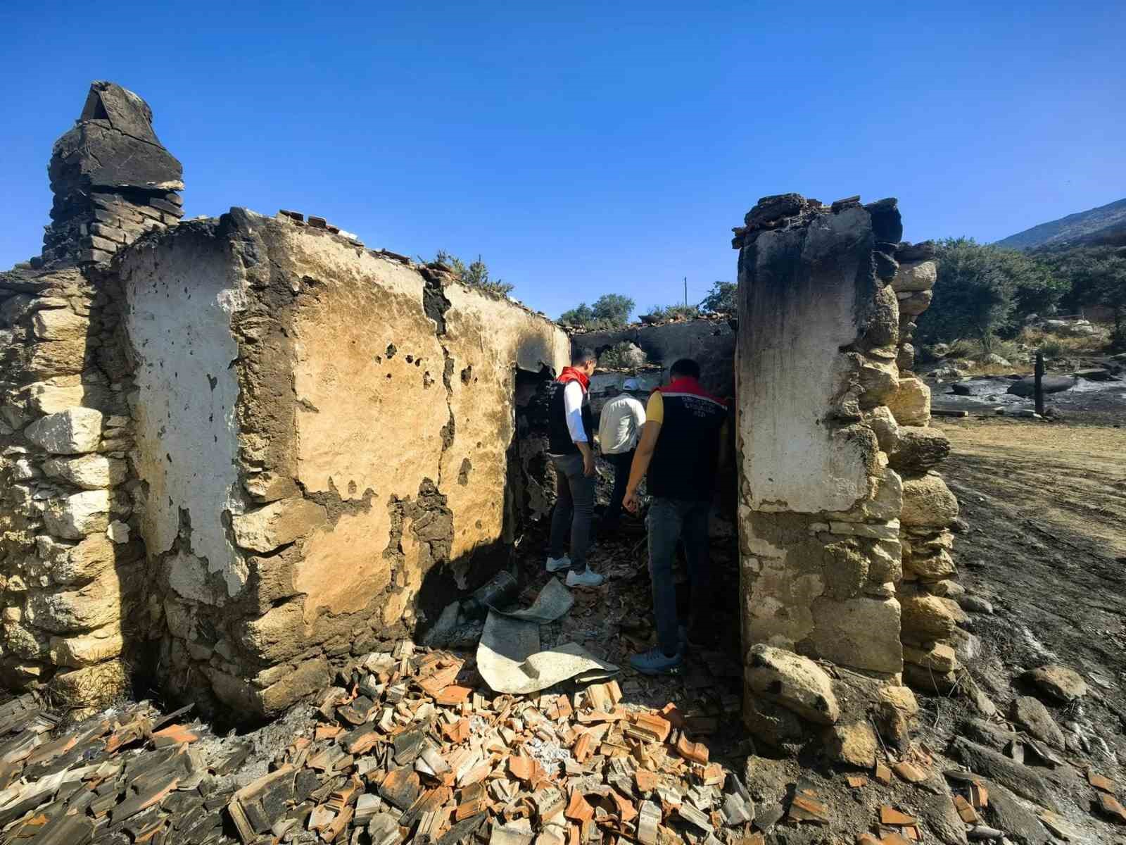 Bozdoğan’daki yangının ardından hasar tespit çalışmaları başladı
