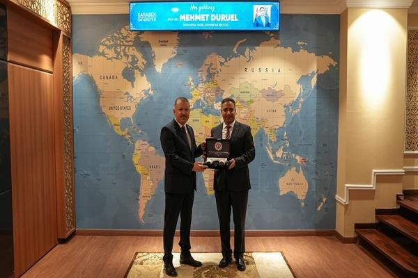 İSTE Rektörü Duruel’den KBÜ Rektörü Kırışık’a ziyaret