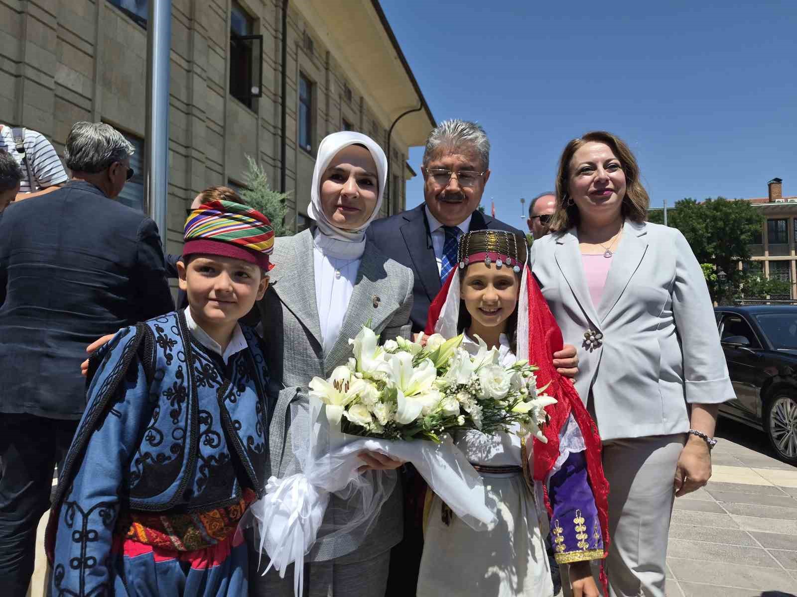 Aile ve Sosyal Hizmetler Bakanı Göktaş’tan Eskişehir Valiliği’ne ziyaret