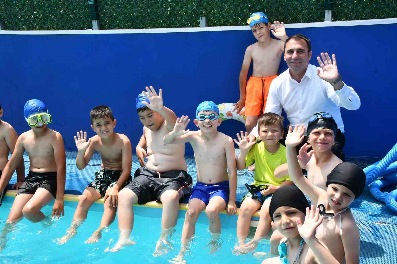 Beylikova Belediyesi yaz dönemi ücretsiz yüzme kurslarını başlattı