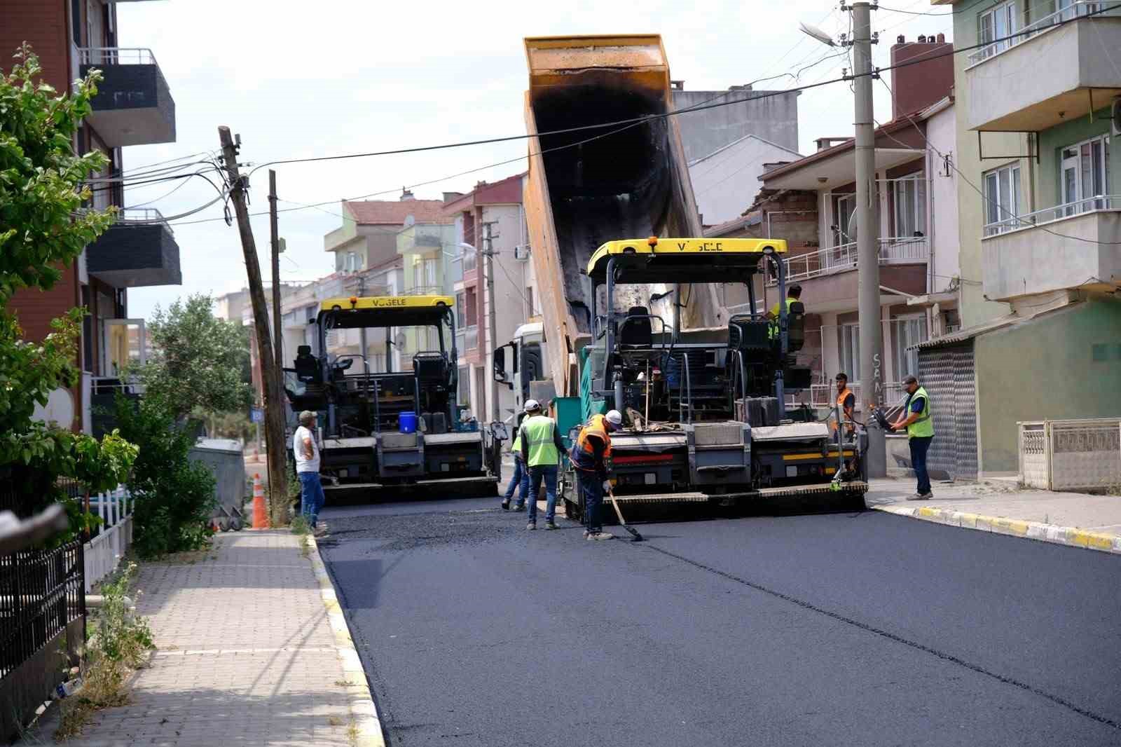 Altıeylül’ün yolları modern ve güvenli hale geliyor