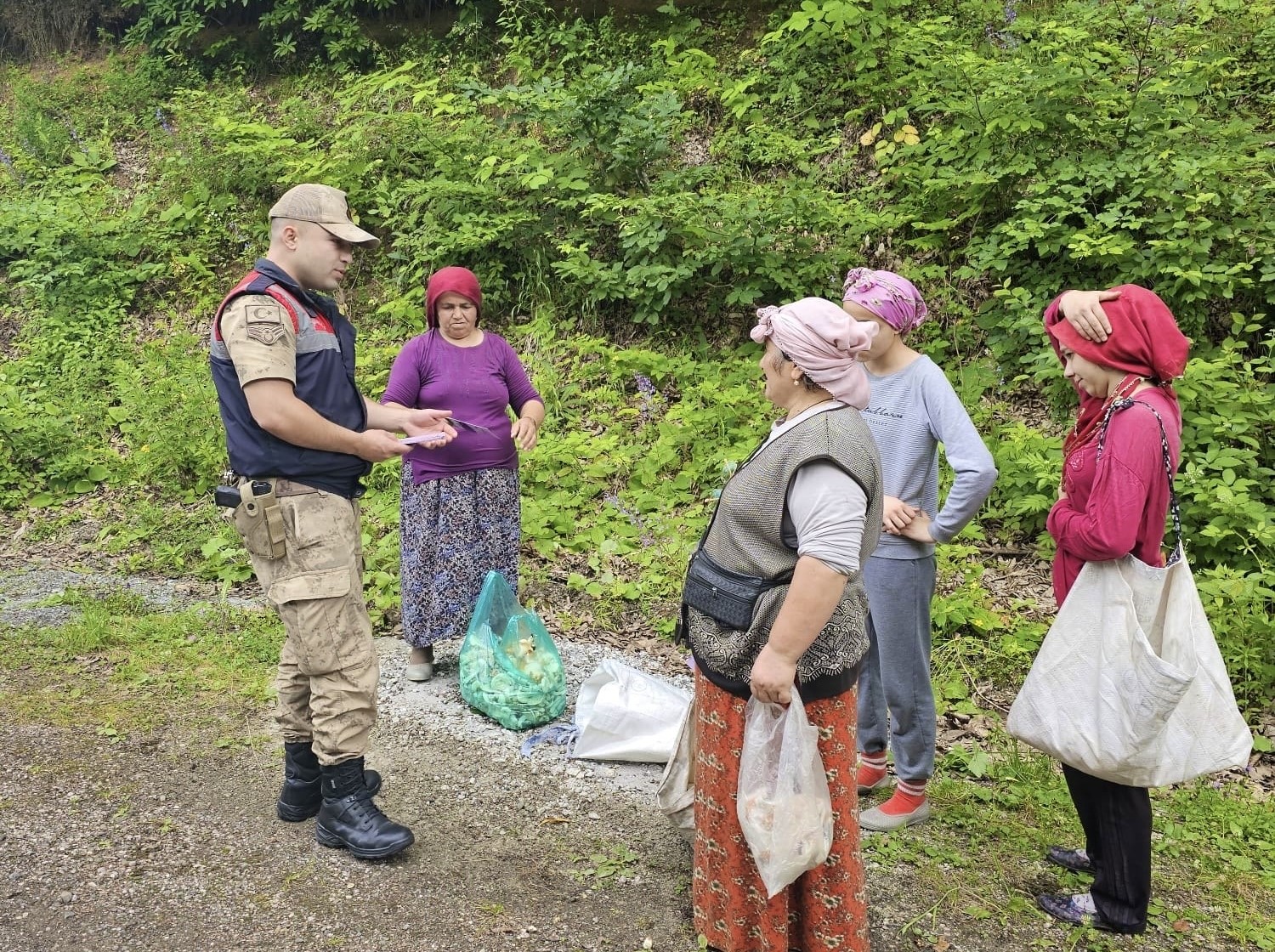 Ordu’da jandarmadan kadınlara KADES tanıtımı