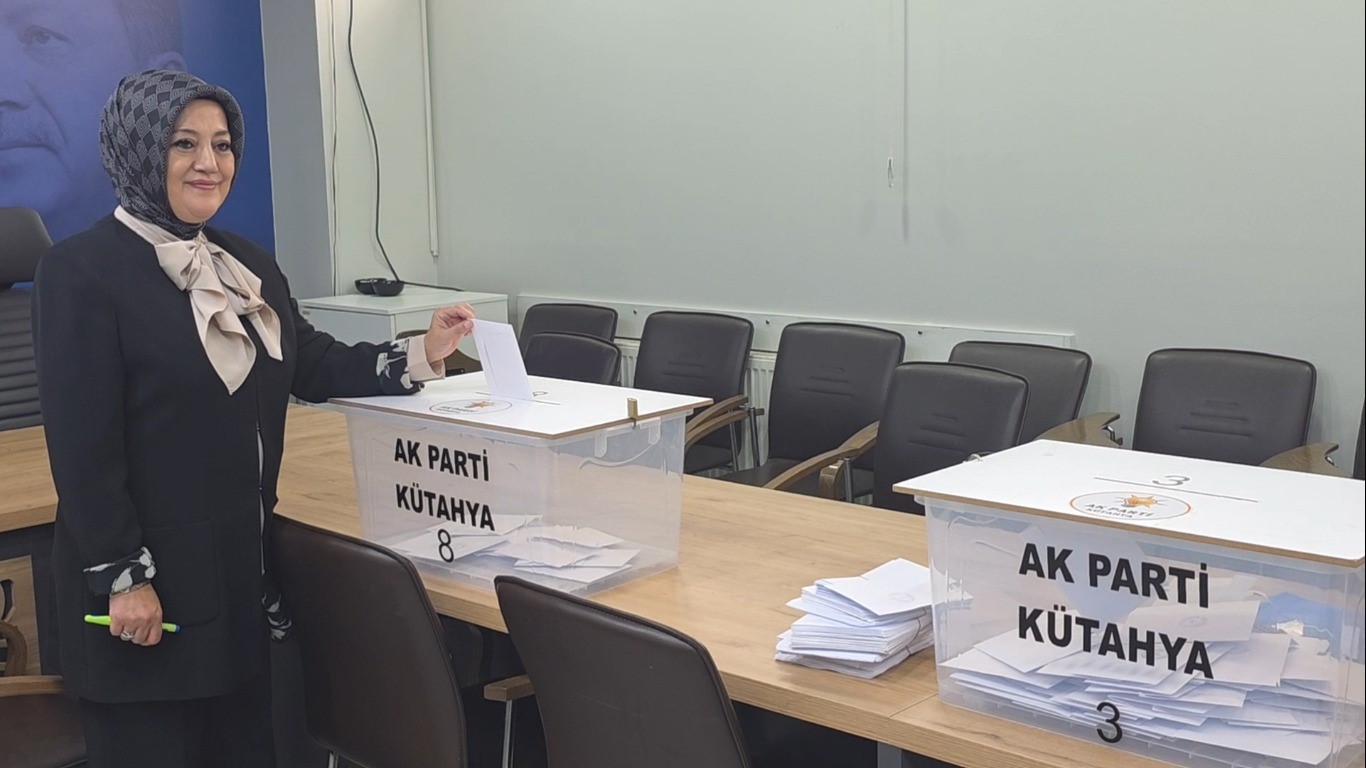 AK Parti Kütahya Merkez İlçe Başkanlığı için temayül yoklaması yapıldı