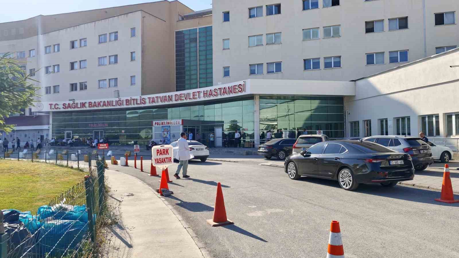 Sağlık müdürünün makam aracı kazaya karıştı: 11 yaşındaki çocuk yaralandı