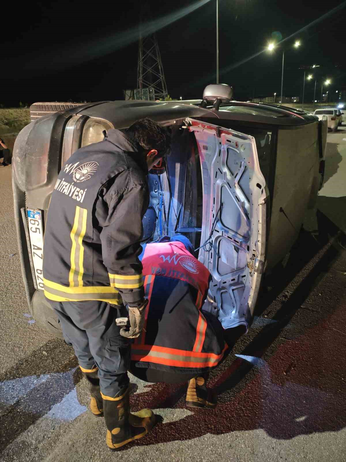 Van’da trafik kazası: 3 yaralı