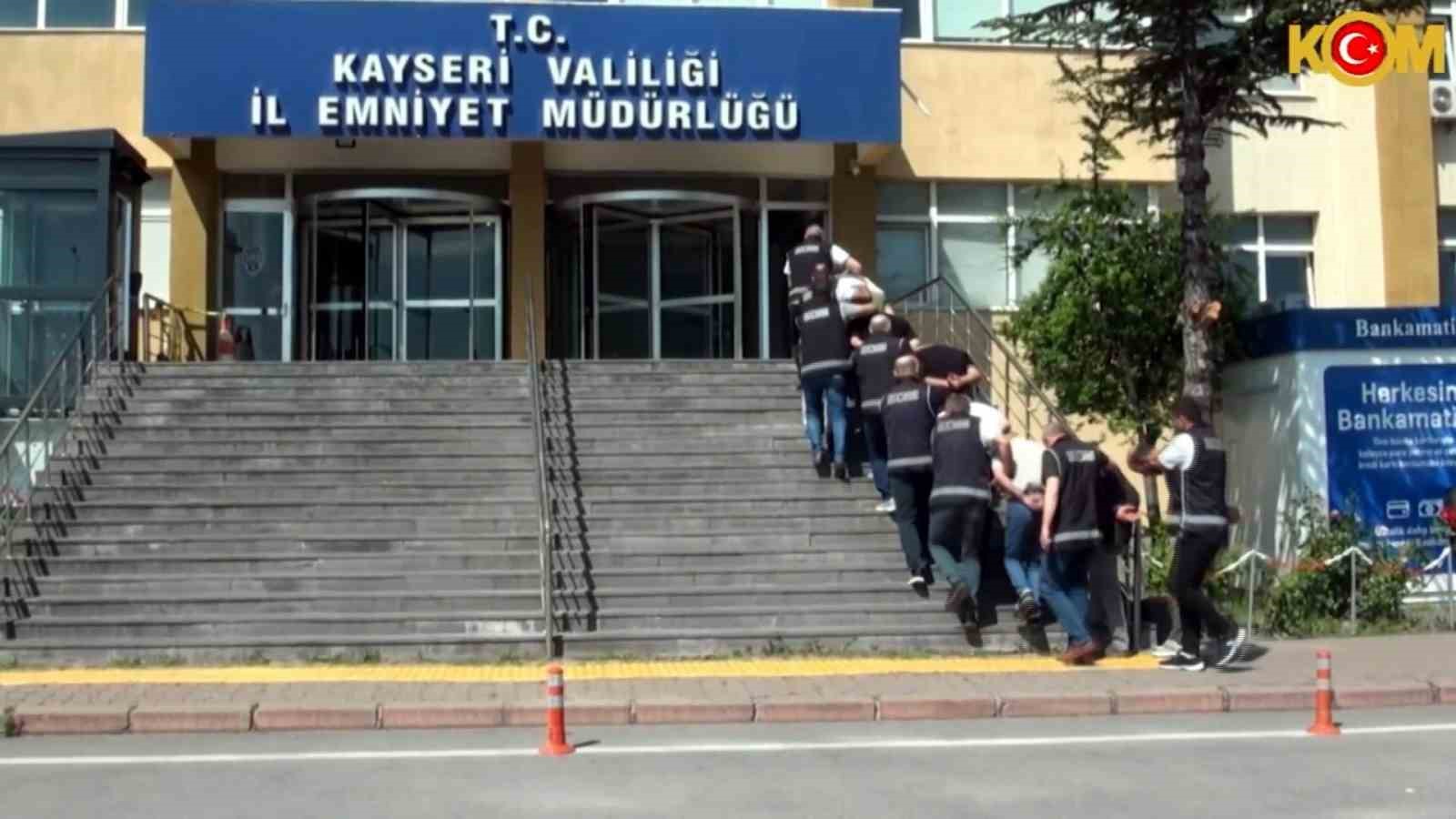 Yapay zekalı sınav sahteciliğine 6 ilde operasyon: 20 gözaltı