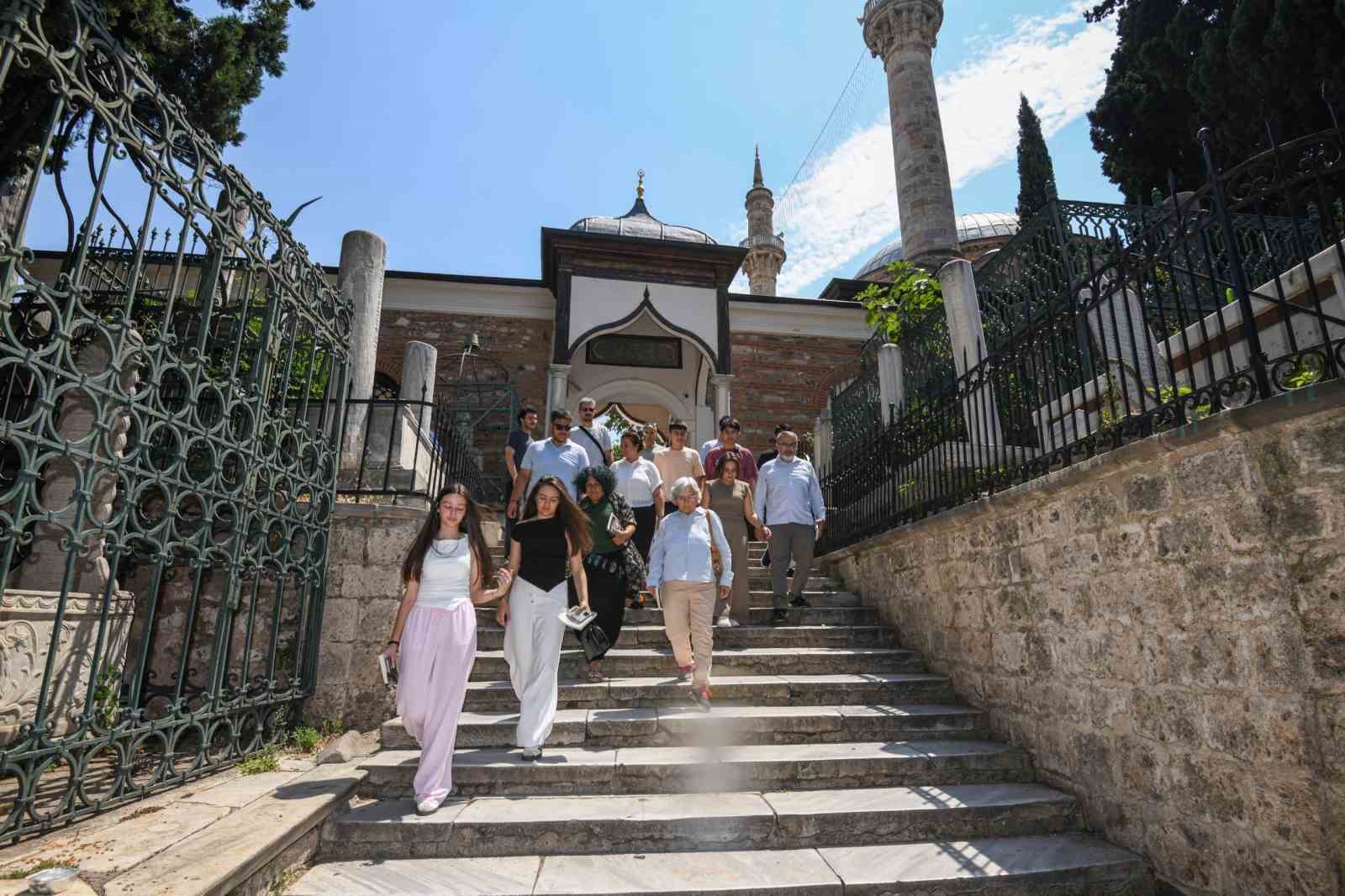 Osmangazi’de gençler Tanpınar’ın izinde Bursa’yı yeniden tanıdı
