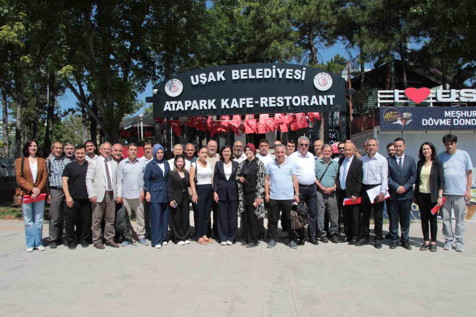 Uşak Belediye Başkan Vekili Terekeci Özkan basın mensupları ile bir araya geldi