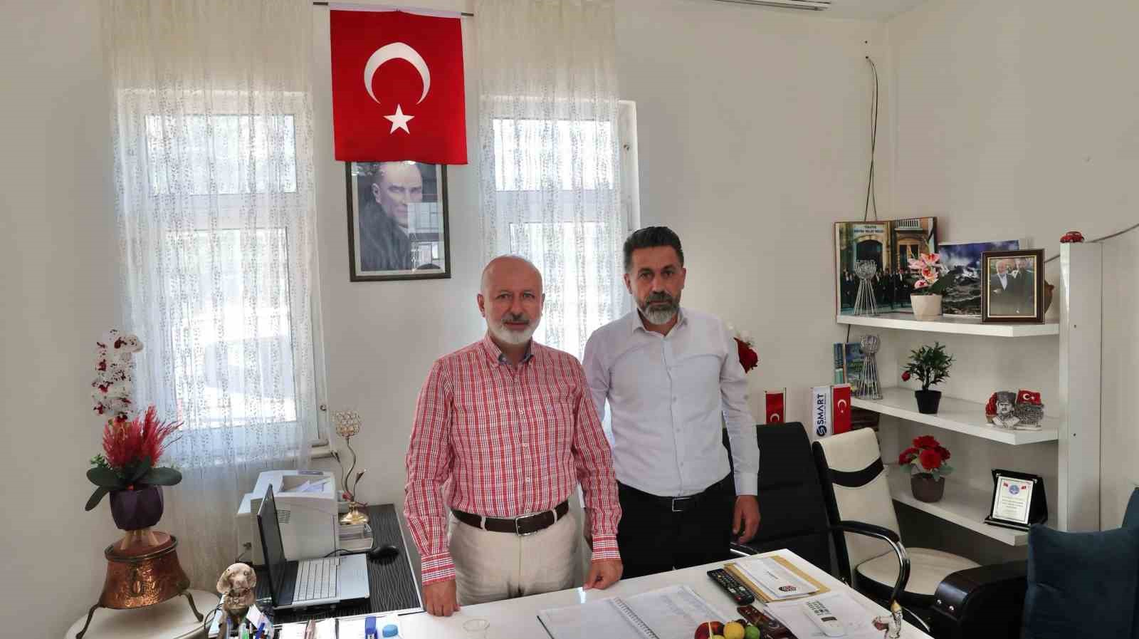 Başkan Çolakbayrakdar: "Yerinde tespit ediyor, çözümleri birlikte üretiyoruz"