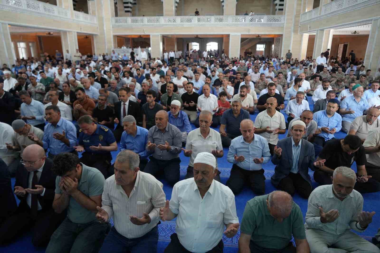 Muş’ta 15 Temmuz şehitleri için mevlit okutuldu