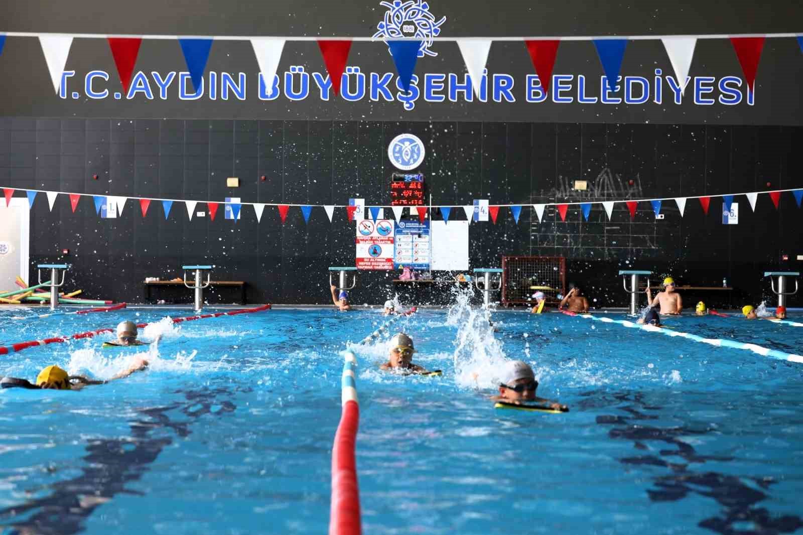 Aydın Büyükşehir’in yaz dönemi yüzme kurslarına yoğun ilgi