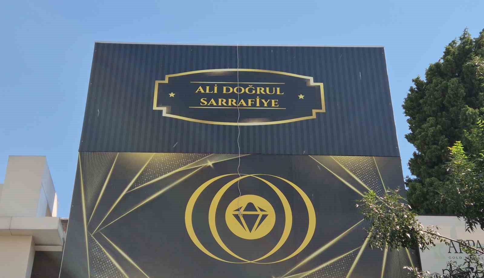 Tekirdağ’da kuyumcu ortadan kayboldu: Çok sayıda vatandaşın altın ve parası buhar oldu